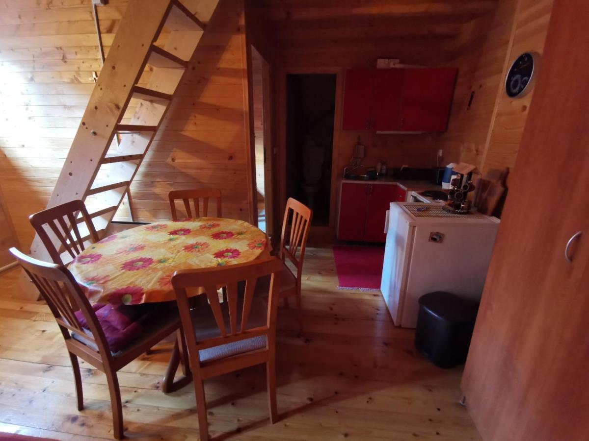 Apartman Bugar Mitrovac Exteriör bild